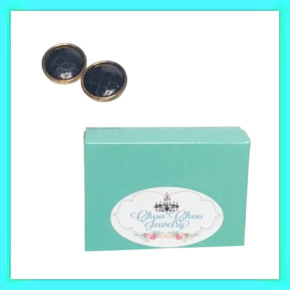 Cobra Vintage Clip On Earrings - Picture 5 of 5